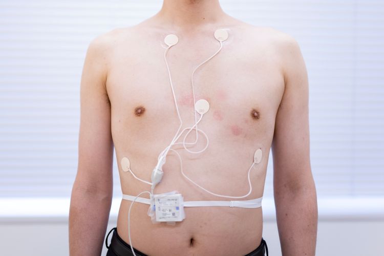 ホルター心電図検査の様子